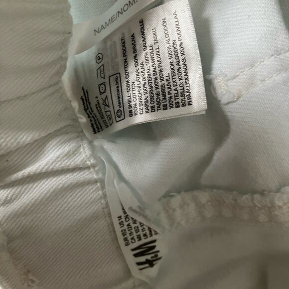 H&M White High-Waisted Denim Shorts - Picture 2 of 4